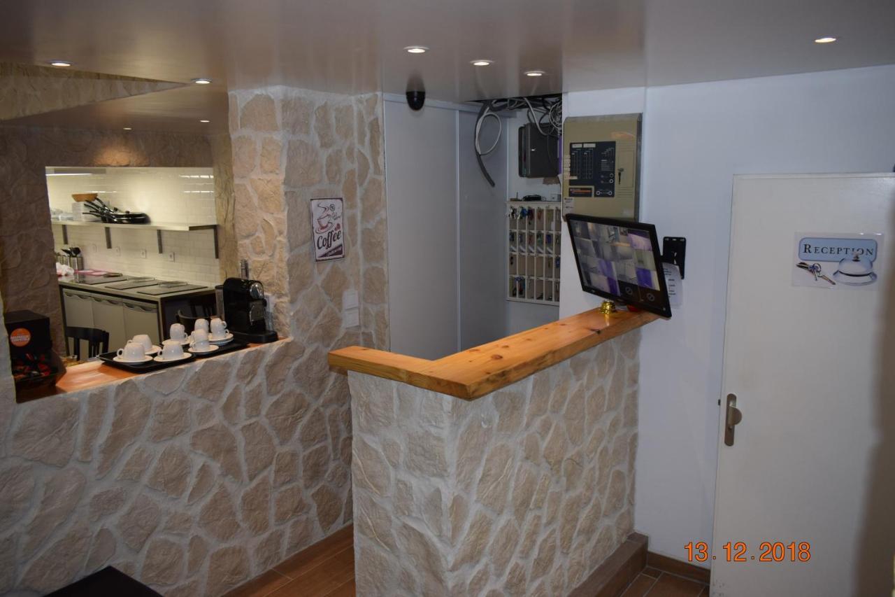 Lyonnais Hostel Nizza