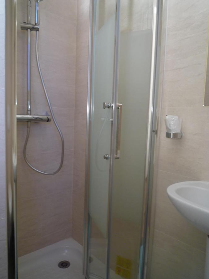Hostel Lyonnais Nizza